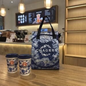Thermal Bag Custom 2 Cup untuk Coffee Shop | Cooler Bag Printing Logo Chagee 2 Cup